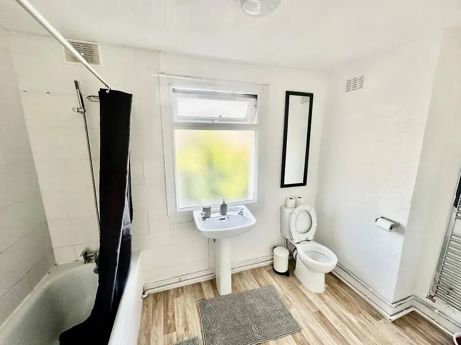 Cosy Two Bedroom Apartment,Se13 London United Kingdom